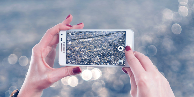 Peaceful RV sites surrounded by trees at Queen & Duke RV Resort in Whitesboro, Texas